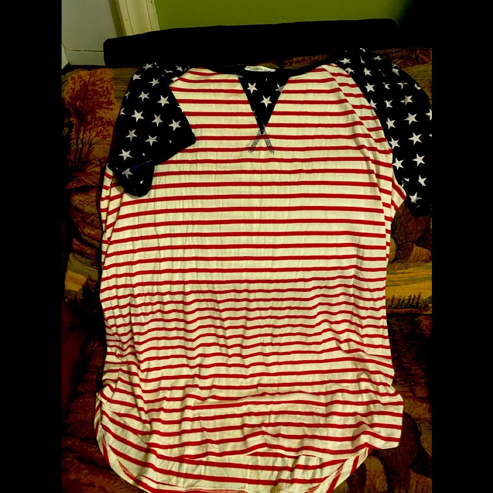 Patriotic short sleeved top